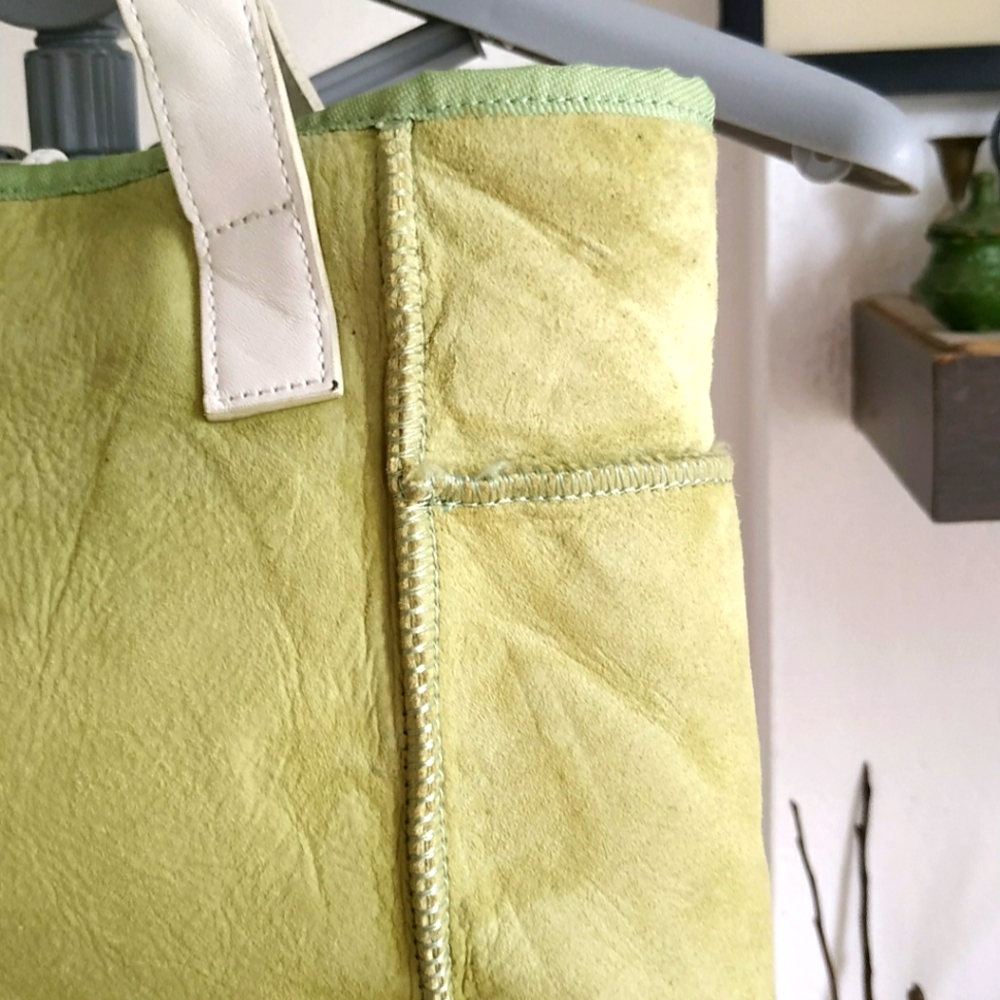 UGG Australia handbag - Picture 11 of 13